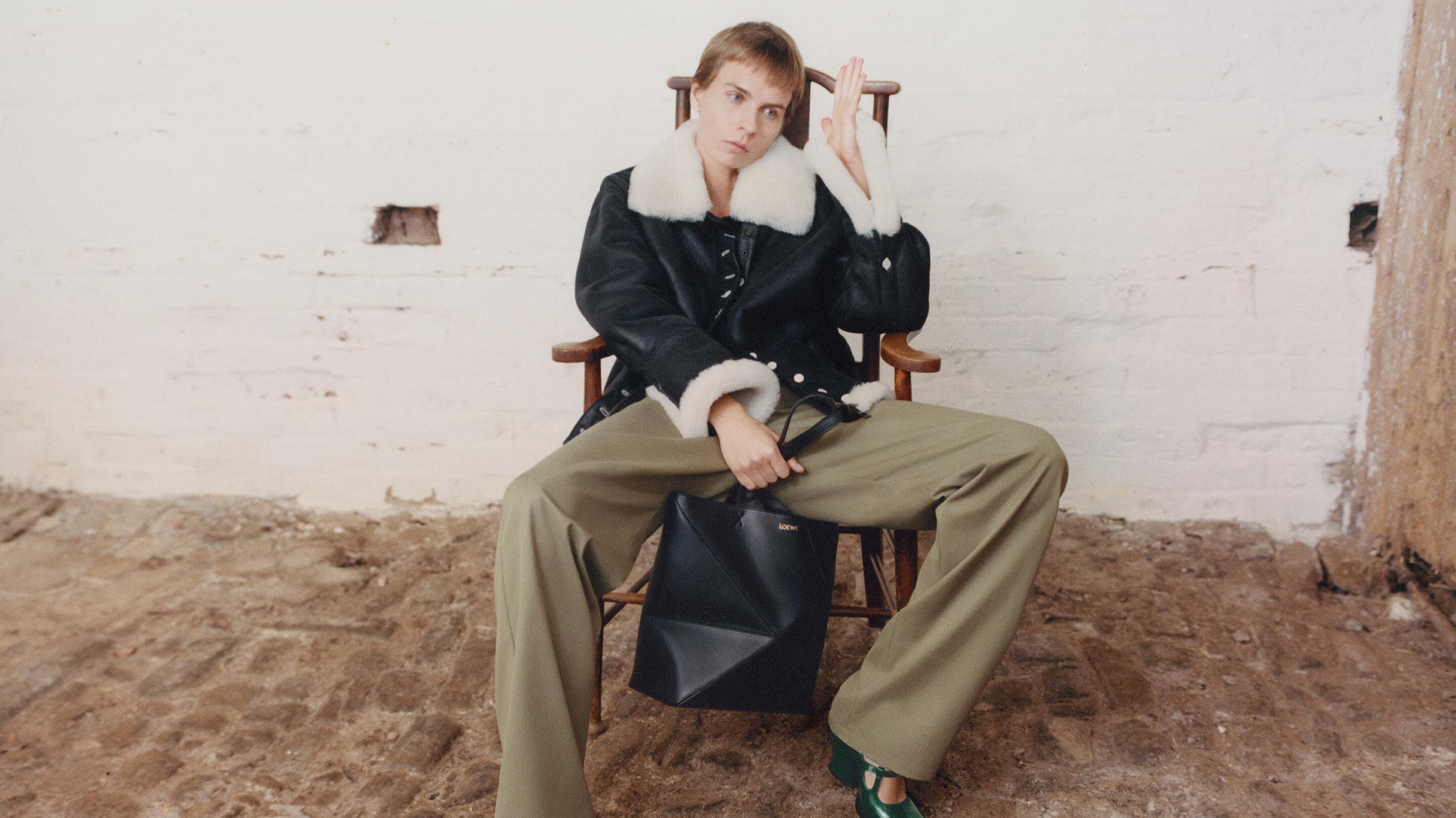 Coleccion de complementos y ropa de lujo para mujer LOEWE